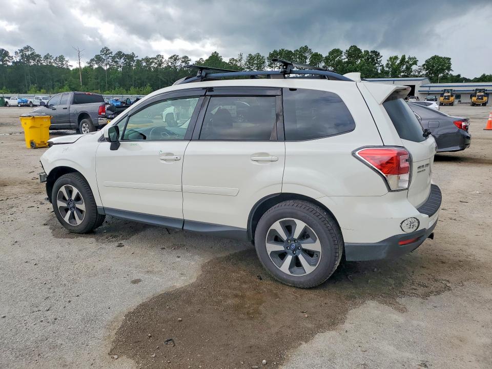 57235656 :رقم المزاد ، JF2SJAEC4HH451235 vin ، 2017 Subaru Forester مزاد بيع