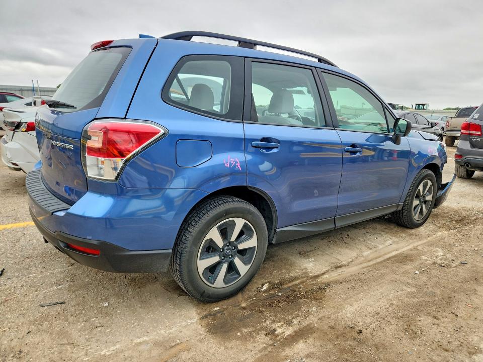 58631836 :رقم المزاد ، JF2SJABC6JH549550 vin ، 2018 Subaru Forester مزاد بيع