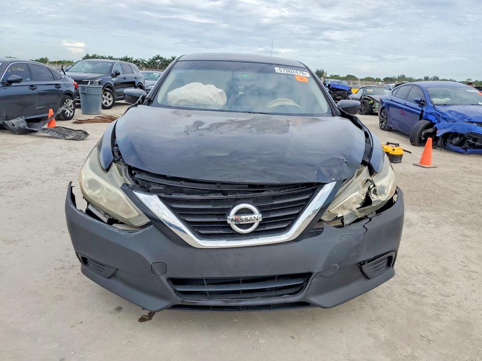 2017 Nissan Altima მანქანა იყიდება აუქციონზე, vin: 1N4AL3APXHC257563, აუქციონის ნომერი: 57002476