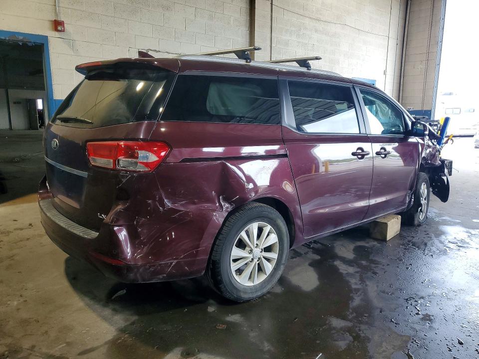 56900756 :رقم المزاد ، KNDMB5C12H6315422 vin ، 2017 Kia Sedona مزاد بيع