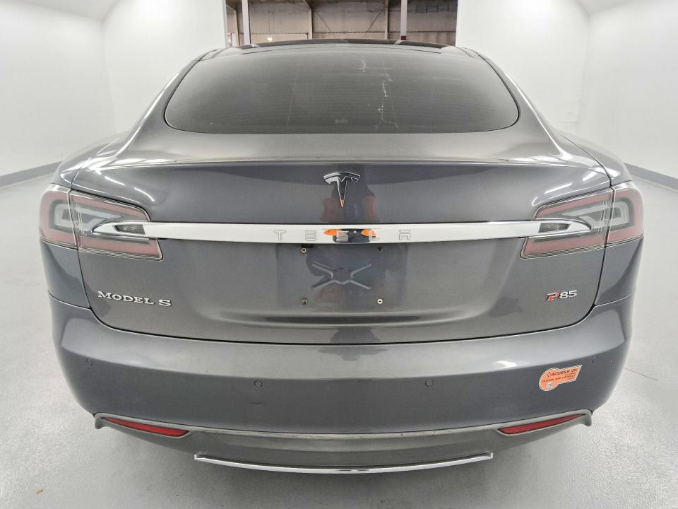 2013 Tesla Model S მანქანა იყიდება აუქციონზე, vin: 5YJSA1DP0DFP16312, აუქციონის ნომერი: 54916386