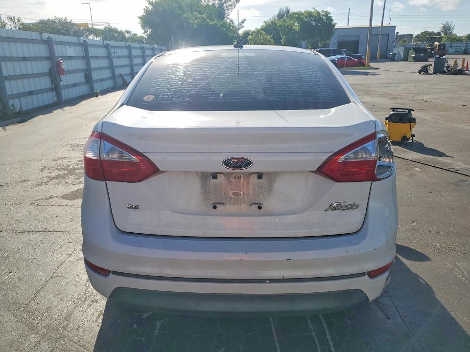2015 Ford Fiesta მანქანა იყიდება აუქციონზე, vin: 3FADP4BJ7FM204378, აუქციონის ნომერი: 50253566