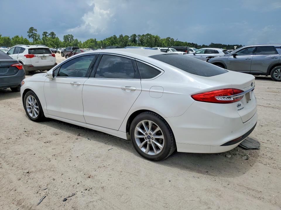 57353606 :رقم المزاد ، 3FA6P0HD5HR228560 vin ، 2017 Ford Fusion مزاد بيع