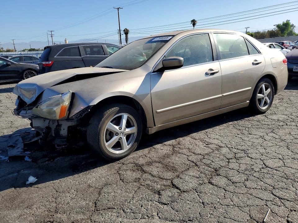 57590006 :رقم المزاد ، JHMCM56824C002332 vin ، 2004 Honda Accord Ex مزاد بيع