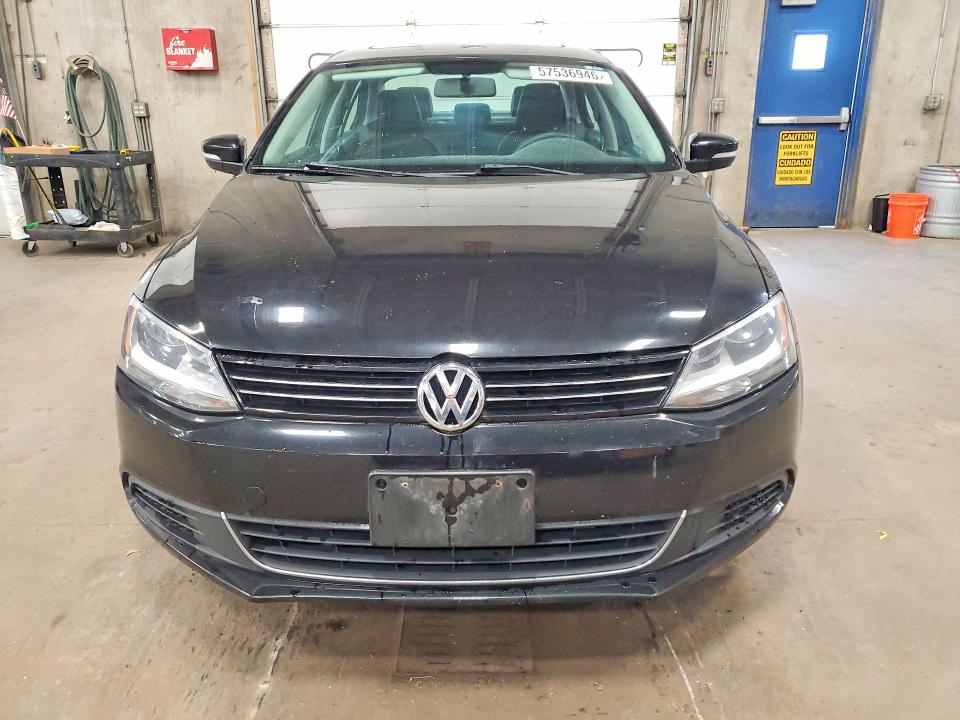 2013 Volkswagen Jetta მანქანა იყიდება აუქციონზე, vin: 3VWDP7AJ9DM288565, აუქციონის ნომერი: 57536946