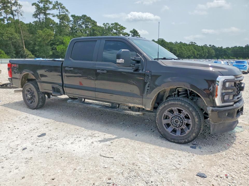 58692526 :رقم المزاد ، 1FT8W2BA3REE43570 vin ، 2024 Ford F250 مزاد بيع