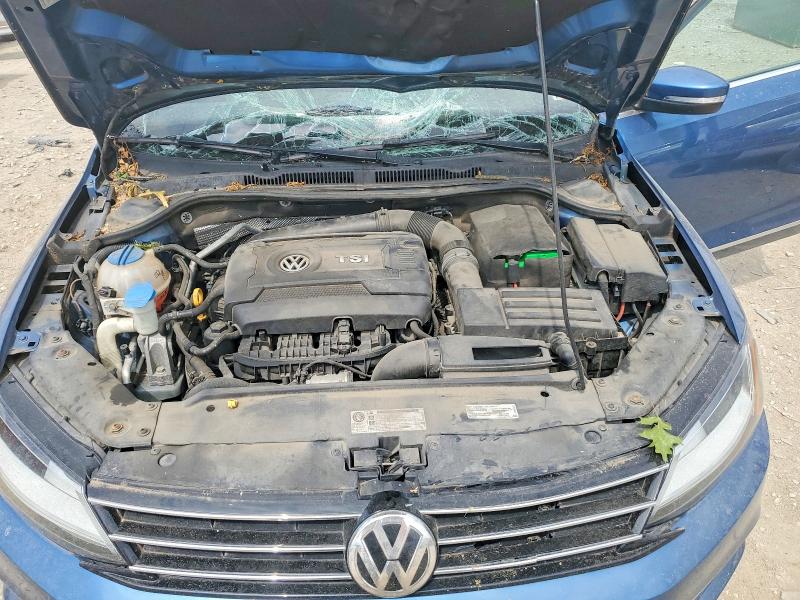 57182296 :رقم المزاد ، 3VWL17AJXHM268165 vin ، 2017 Volkswagen Jetta مزاد بيع
