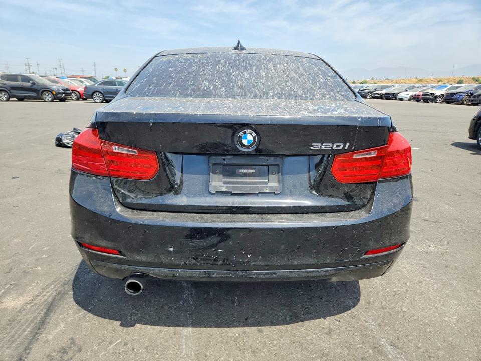 2013 Bmw 320 მანქანა იყიდება აუქციონზე, vin: WBA3B1C53DF462251, აუქციონის ნომერი: 56158256