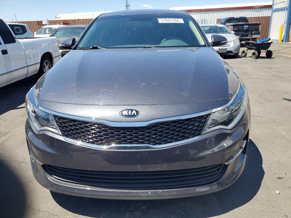 2017 Kia Optima მანქანა იყიდება აუქციონზე, vin: 5XXGT4L36HG122228, აუქციონის ნომერი: 57607306