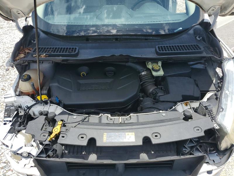 2017 Ford Escape მანქანა იყიდება აუქციონზე, vin: 1FMCU0J98HUD91140, აუქციონის ნომერი: 53738846