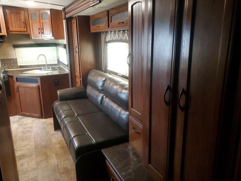 Продажа на аукционе авто 2016 Jayco Jay Recreational Vehicle (rv), vin: 1UJBJ0BM5G1450107, номер лота: 55185896