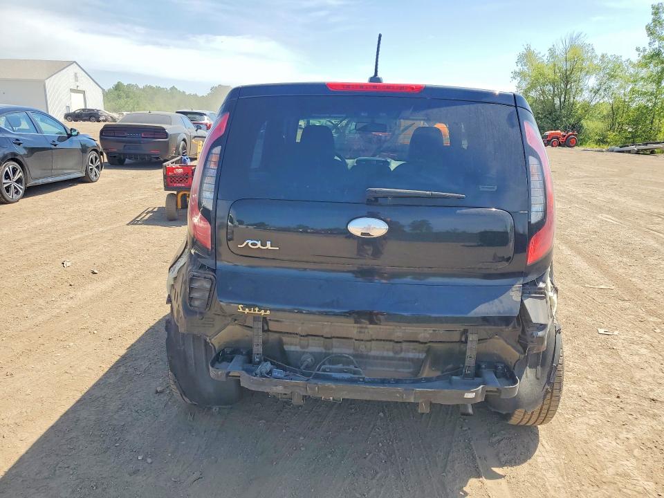 2018 Kia Soul მანქანა იყიდება აუქციონზე, vin: KNDJN2A26J7622533, აუქციონის ნომერი: 56365146