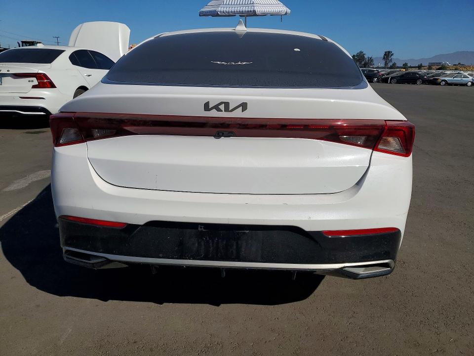 2022 Kia K5 მანქანა იყიდება აუქციონზე, vin: 5XXG14J29NG106164, აუქციონის ნომერი: 57085556