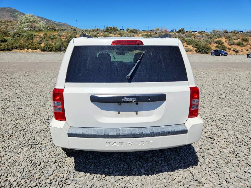 55561356 :رقم المزاد ، 1J4NT1GA9AD624675 vin ، 2010 Jeep Patriot مزاد بيع