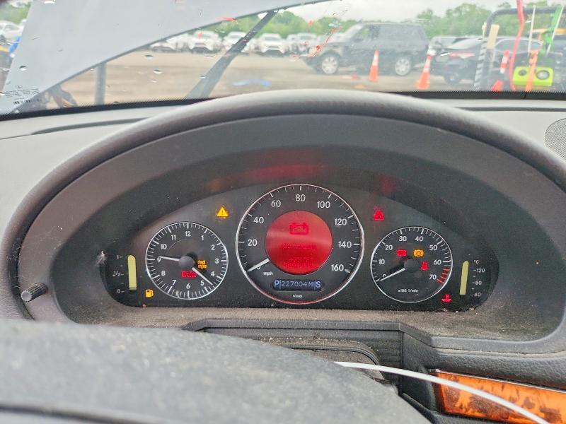 2006 Mercedes-benz E მანქანა იყიდება აუქციონზე, vin: WDBUF83J66X200432, აუქციონის ნომერი: 56930756