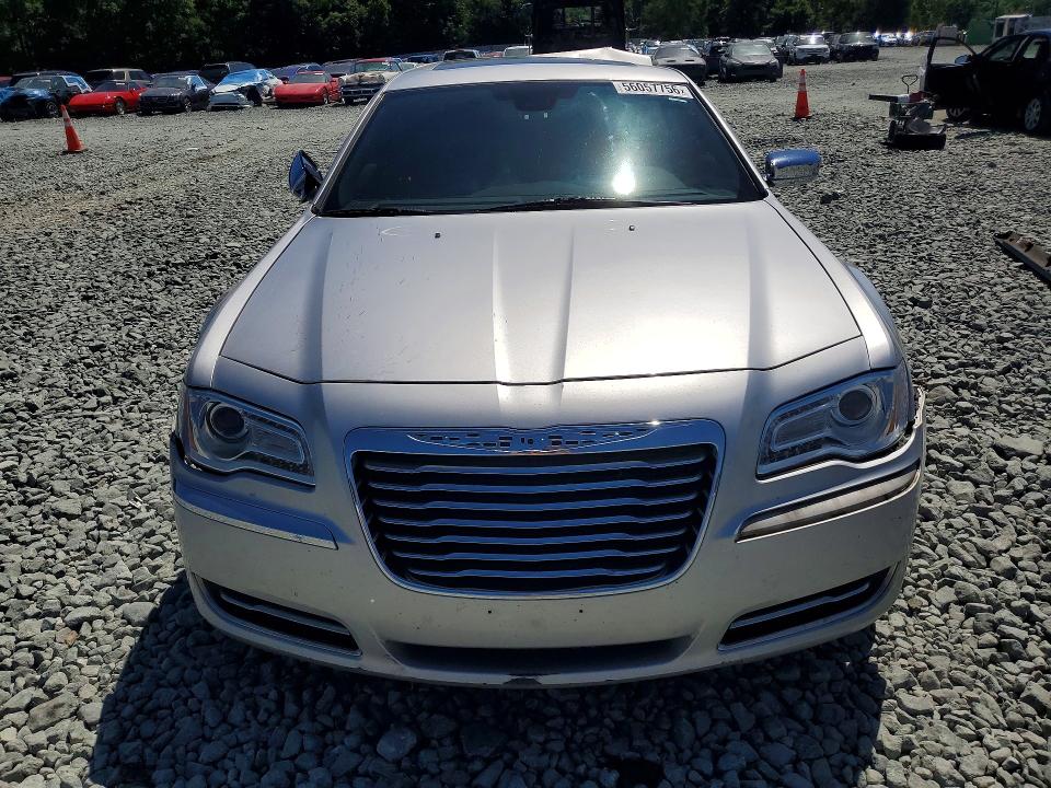 56057756 :رقم المزاد ، 2C3CA6CT1BH614447 vin ، 2011 Chrysler 300c مزاد بيع