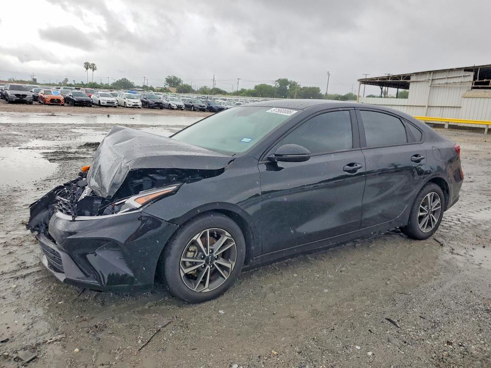 2023 Kia Forte მანქანა იყიდება აუქციონზე, vin: 3KPF24ADXPE647469, აუქციონის ნომერი: 57560086