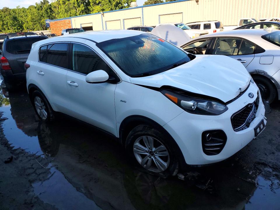Продаж на аукціоні авто 2018 Kia Sportage, vin: KNDPMCAC7J7394196, номер лоту: 57710316