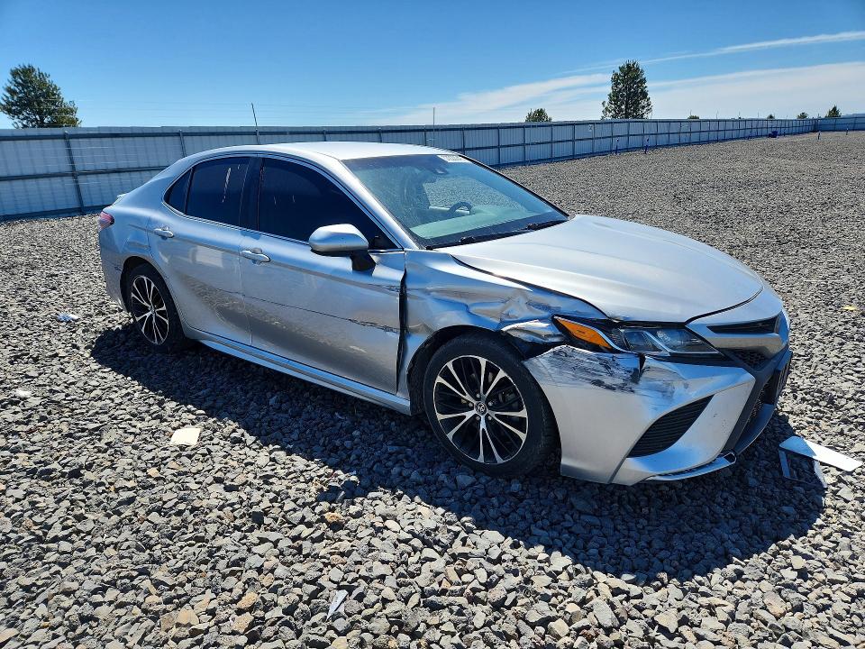 Продажа на аукционе авто 2018 Toyota Camry, vin: 4T1B11HK2JU085138, номер лота: 57222246