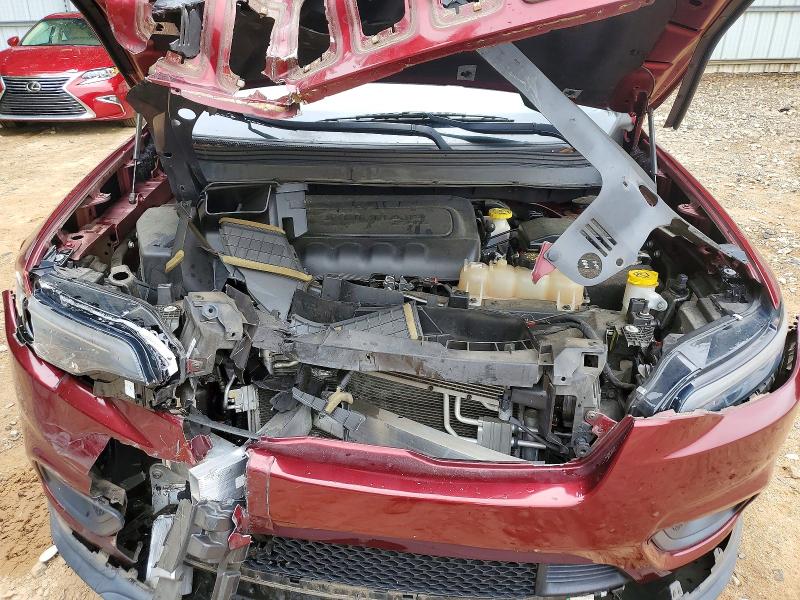 56449136 :رقم المزاد ، 1C4PJLCB0KD286146 vin ، 2019 Jeep Cherokee مزاد بيع