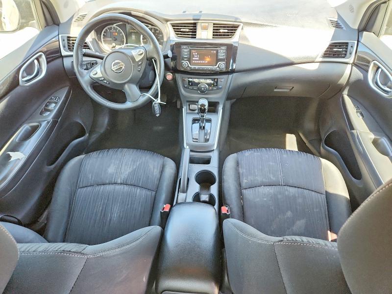 55922646 :رقم المزاد ، 3N1AB7AP5JY247382 vin ، 2018 Nissan Sentra مزاد بيع