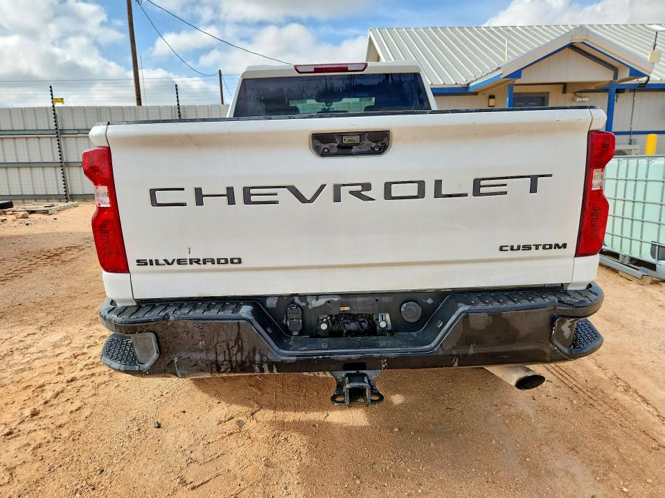 55686466 :رقم المزاد ، 1GC4YME78PF180309 vin ، 2023 Chevrolet Silverado مزاد بيع