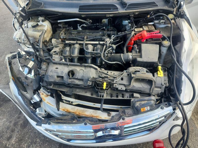 57004886 :رقم المزاد ، 3FADP4BJ8DM202765 vin ، 2013 Ford Fiesta مزاد بيع