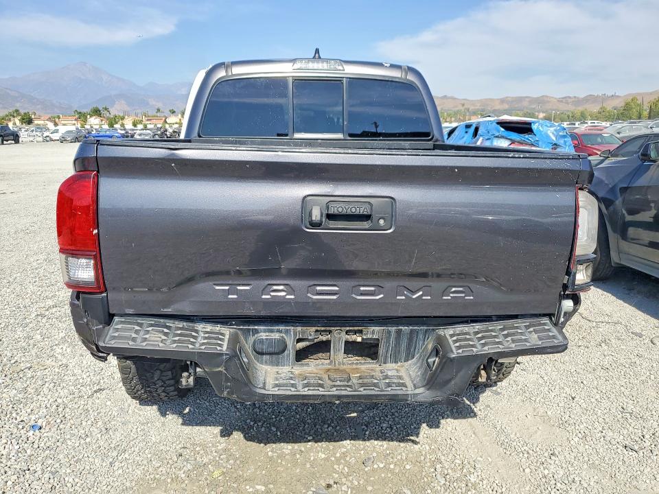 57056526 :رقم المزاد ، 5TFAX5GNXLX175544 vin ، 2020 Toyota Tacoma مزاد بيع