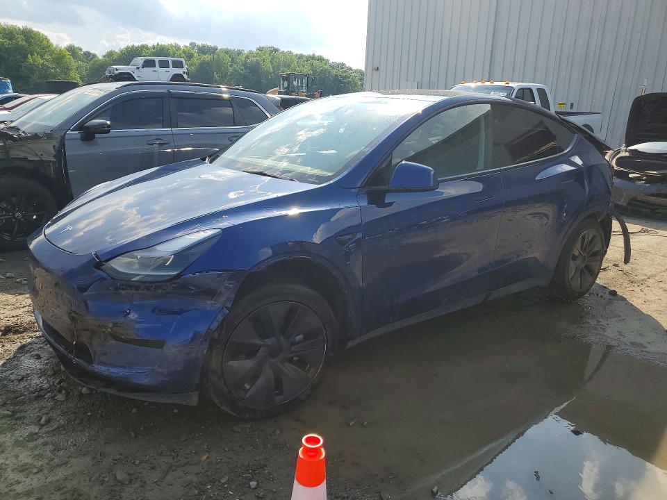 2025 Tesla Model Y მანქანა იყიდება აუქციონზე, vin: 7SAYGDED5SA372763, აუქციონის ნომერი: 57120146