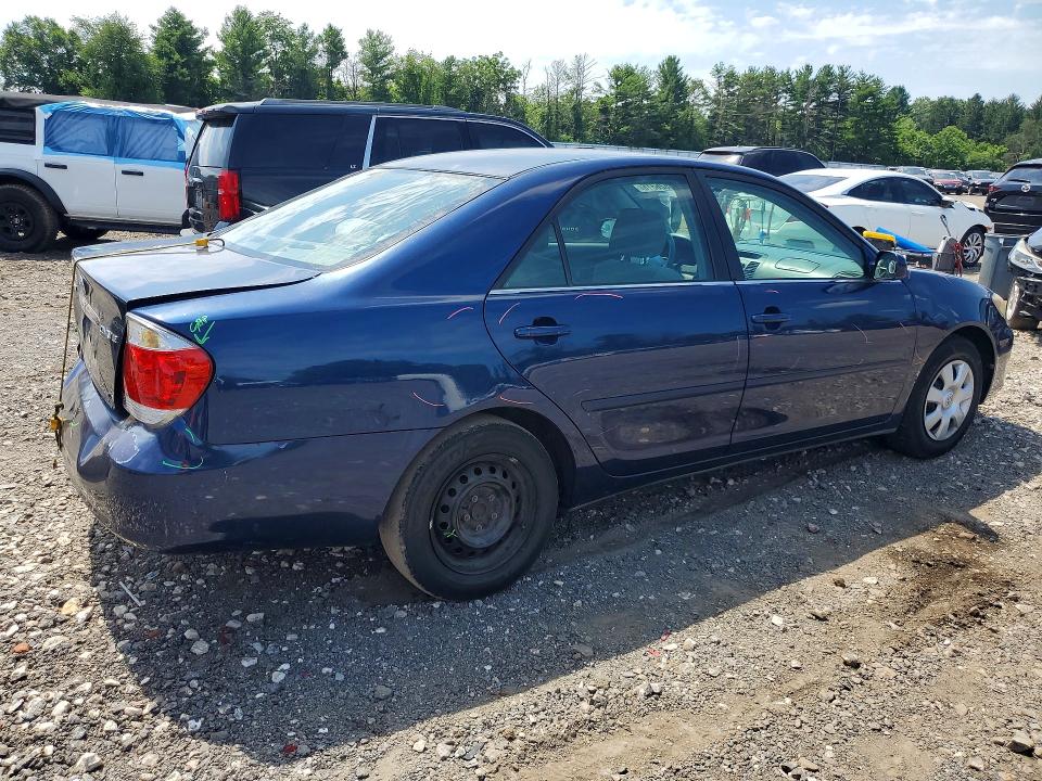 58826316 :رقم المزاد ، 4T1BE30K05U382748 vin ، 2005 Toyota Camry مزاد بيع