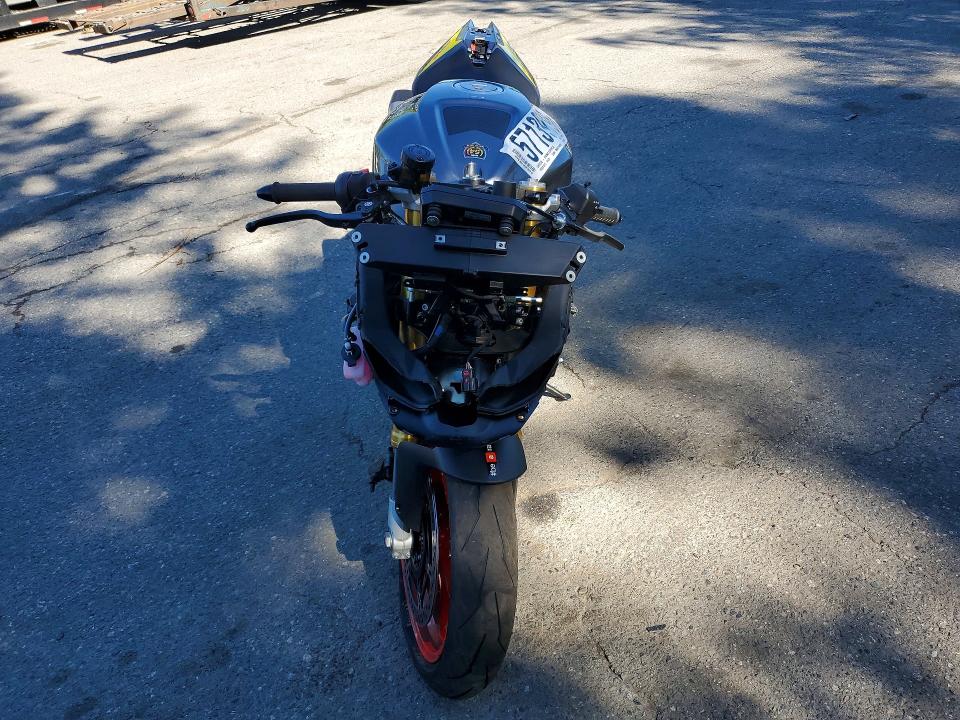 57139796 :رقم المزاد ، ZD4XPUA02TS000143 vin ، 2026 Aprilia Rsv4 مزاد بيع