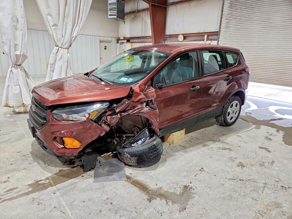 57565216 :رقم المزاد ، 1FMCU0F76JUB07131 vin ، 2018 Ford Escape مزاد بيع