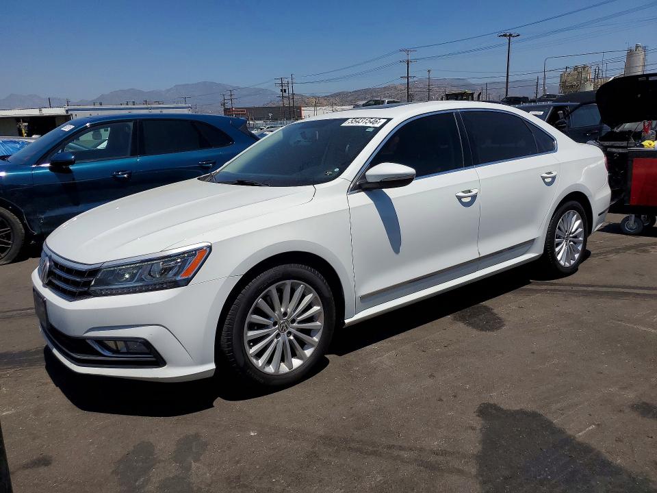 2017 Volkswagen Passat მანქანა იყიდება აუქციონზე, vin: 1VWBT7A31HC037440, აუქციონის ნომერი: 55431546