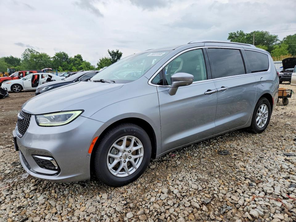Auction sale of the 2021 Chrysler Pacifica, vin: 2C4RC1BG3MR561271, lot number: 56331596