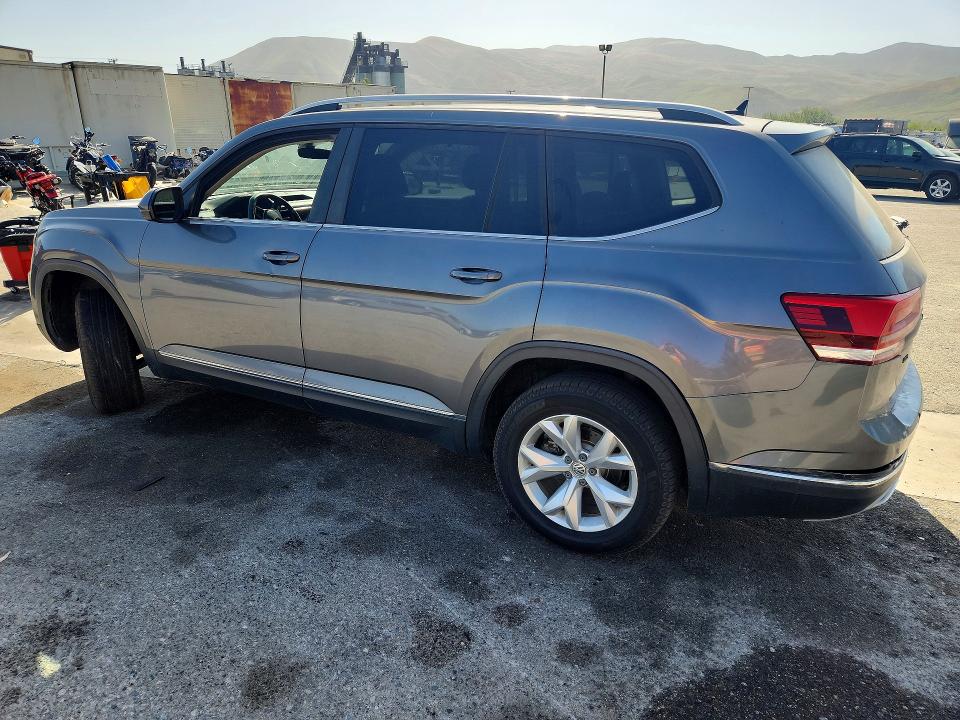 Продажа на аукционе авто 2018 Volkswagen Atlas, vin: 1V2MR2CA4JC537685, номер лота: 55420256