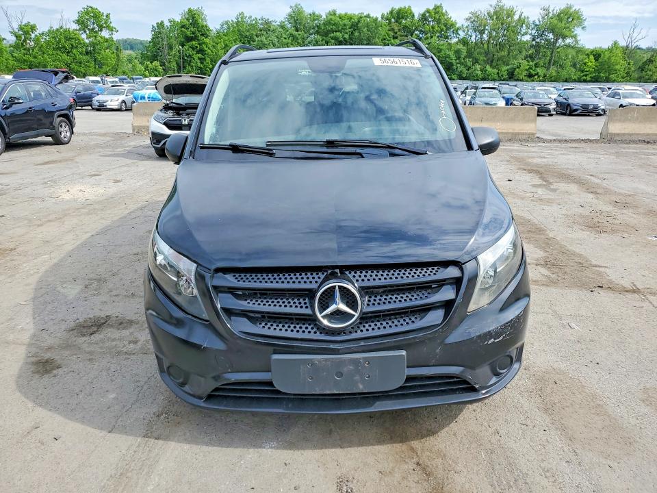 56561516 :رقم المزاد ، WDAPG2EE4H3310918 vin ، 2017 Mercedes-benz Metris مزاد بيع
