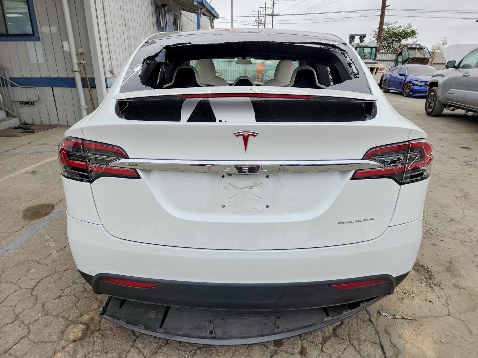 2021 Tesla Model X მანქანა იყიდება აუქციონზე, vin: 5YJXCDE21MF311418, აუქციონის ნომერი: 85604505