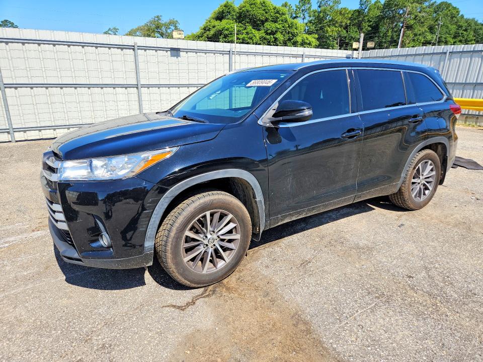 2018 Toyota Highlander მანქანა იყიდება აუქციონზე, vin: 5TDJZRFH2JS830716, აუქციონის ნომერი: 56809046