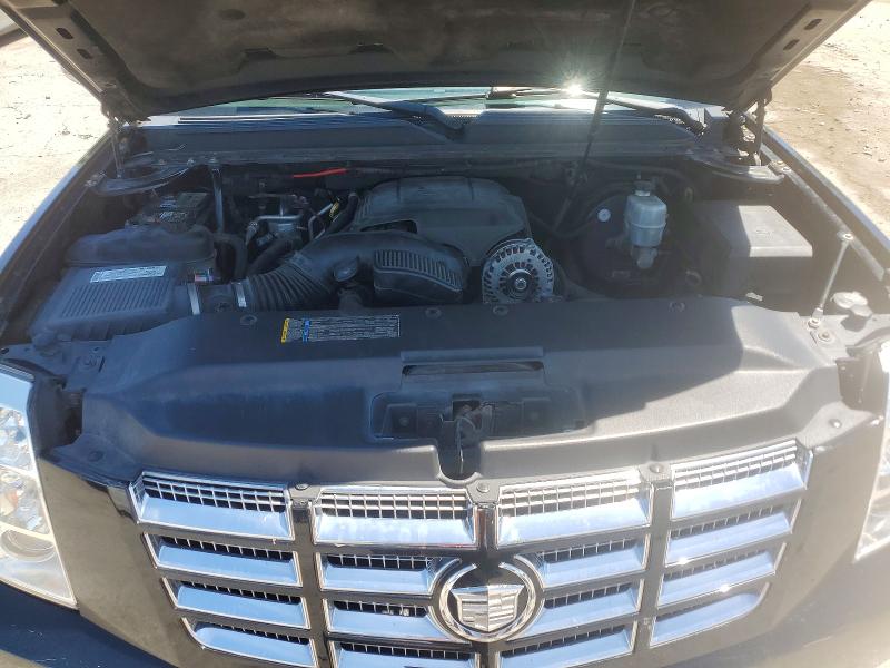 57638736 :رقم المزاد ، 1GYEC63808R132730 vin ، 2008 Cadillac Escalade مزاد بيع