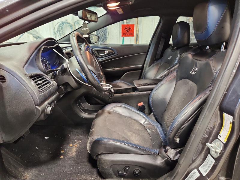 55838626 :رقم المزاد ، 1C3CCCBG6FN605138 vin ، 2015 Chrysler 200 مزاد بيع