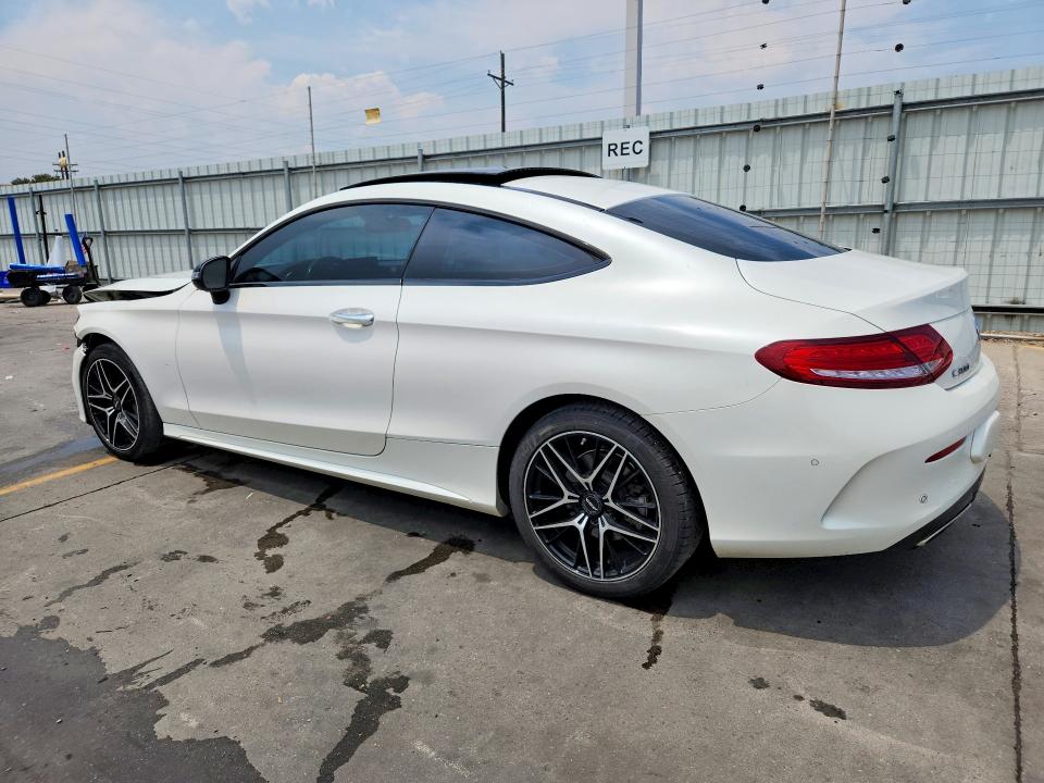 58721806 :رقم المزاد ، WDDWJ4KB7HF341164 vin ، 2017 Mercedes-benz C مزاد بيع