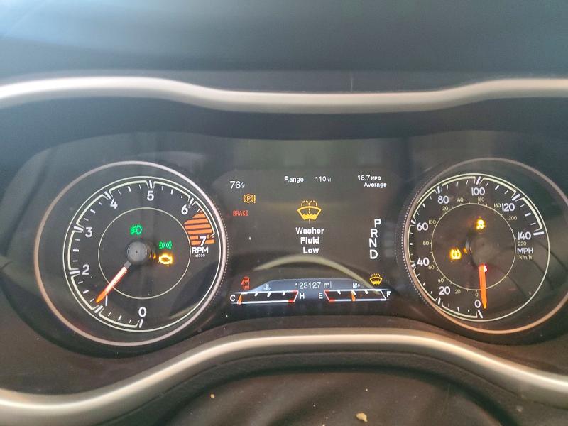 2017 Jeep Cherokee მანქანა იყიდება აუქციონზე, vin: 1C4PJMBB4HW513066, აუქციონის ნომერი: 57804836