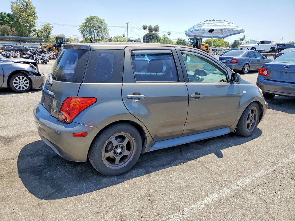 56285686 :رقم المزاد ، JTKKT624550091558 vin ، 2005 Scion Xa مزاد بيع
