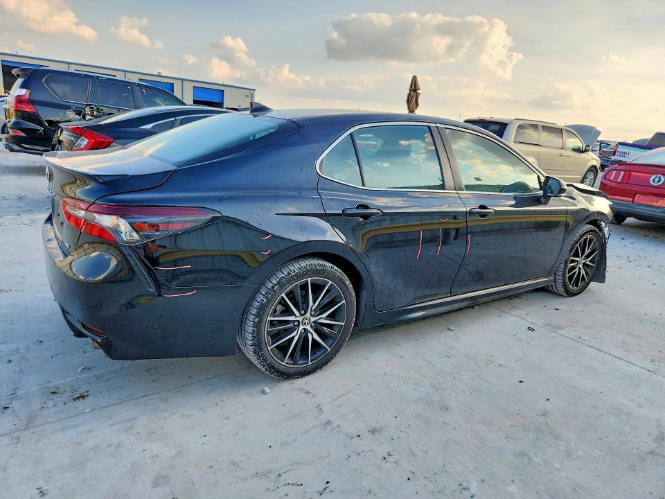 Продажа на аукционе авто 2023 Toyota Camry, vin: 4T1G11AK8PU769880, номер лота: 57670686