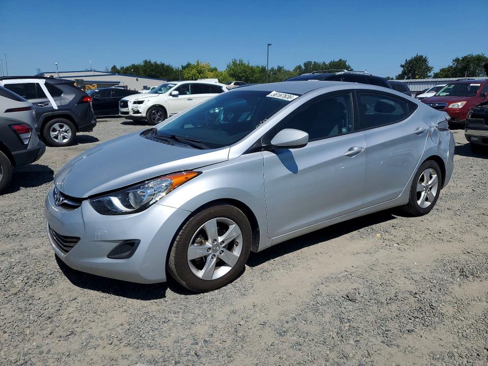 56167636 :رقم المزاد ، 5NPDH4AE8DH417726 vin ، 2013 Hyundai Elantra مزاد بيع