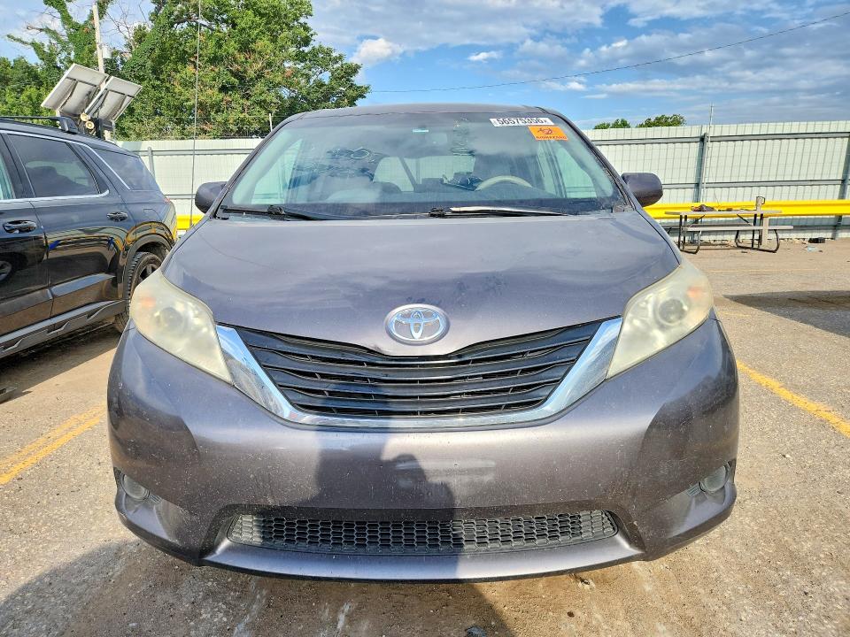 Продажа на аукционе авто 2013 Toyota Sienna, vin: 5TDKK3DC0DS323864, номер лота: 56575356