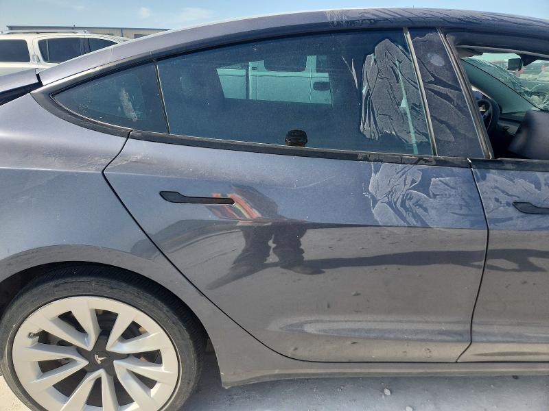 58821586 :رقم المزاد ، 5YJ3E1EB9NF163933 vin ، 2022 Tesla Model 3 مزاد بيع