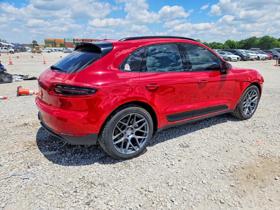 58050016 :رقم المزاد ، WP1AB2A55JLB36899 vin ، 2018 Porsche Macan مزاد بيع