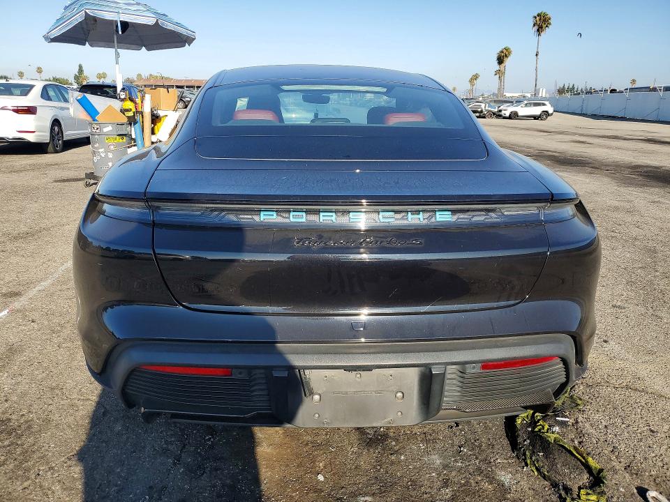 58413106 :رقم المزاد ، WP0AC2Y1XMSA62894 vin ، 2021 Porsche Taycan مزاد بيع