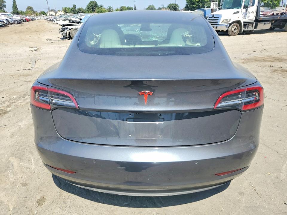 Продажа на аукционе авто 2018 Tesla Model 3, vin: 5YJ3E1EA2JF166660, номер лота: 57433906
